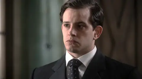 “Tú solo eres la hija de la criada”: un Jaime completamente cambiado desprecia y amenaza a Clara “Tú solo eres la hija de la criada”: un Jaime completamente cambiado desprecia y amenaza a Clara