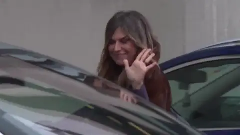 Raquel Perera reacciona ante la prensa Raquel Perera reacciona ante la prensa