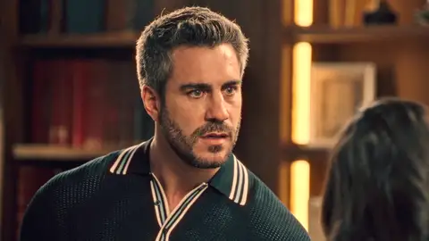 María se victimiza frente Andrés por el diario de Marta… ¡pero él no la cree! María se victimiza frente Andrés por el diario de Marta… ¡pero él no la cree!