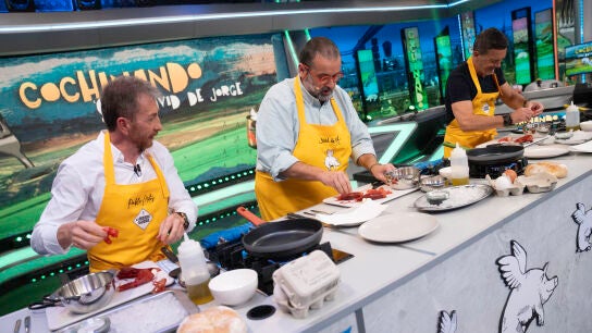 Los 'huevos de Antonio': el plato con el que David de Jorge ha dejado boquiabierto a Antonio Banderas