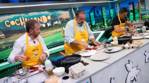 Los 'huevos de Antonio': el plato con el que David de Jorge ha dejado boquiabierto a Antonio Banderas Los 'huevos de Antonio': el plato con el que David de Jorge ha dejado boquiabierto a Antonio Banderas
