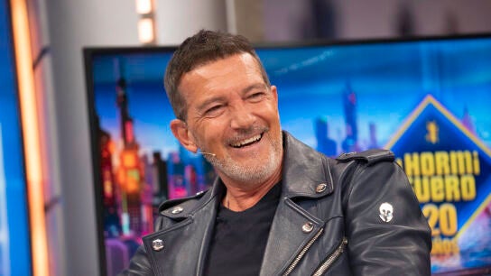 El d&iacute;a que detuvieron a Antonio Banderas por una obra de teatro: "Nos tiraron al suelo y nos esposaron"
