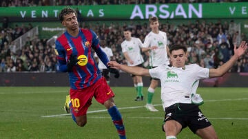 Lamine Yamal en el partido ante el Racing de Santander