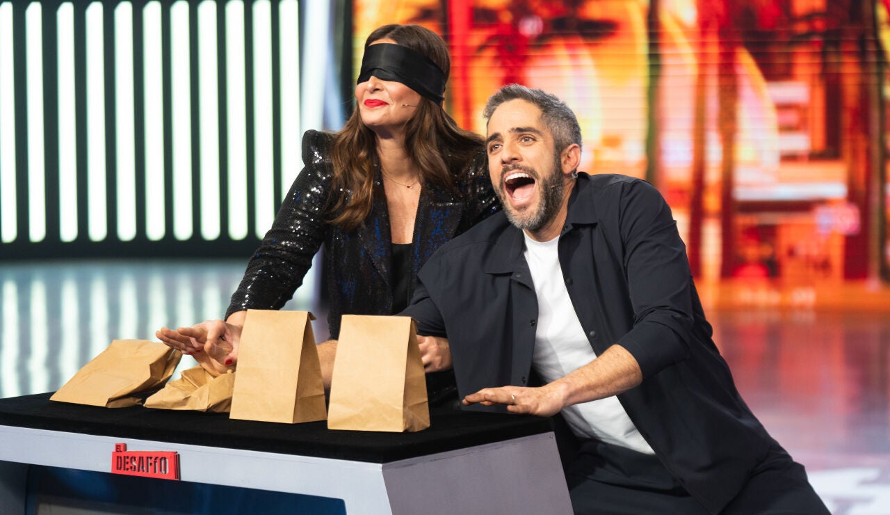 Nuria Roca protagoniza un espectacular truco de mentalismo con Roberto Leal: &ldquo;Tu integridad f&iacute;sica va a estar en peligro&rdquo; 