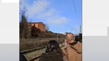 Pasajeros afectados por un problema en el trayecto Madrid-Gijón Pasajeros afectados por un problema en el trayecto Madrid-Gijón