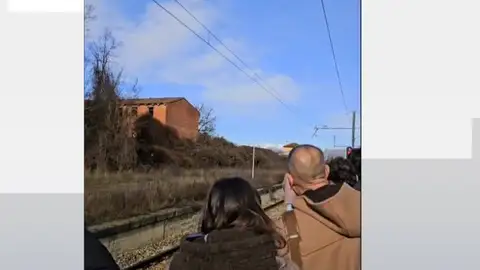 Pasajeros afectados por un problema en el trayecto Madrid-Gijón Pasajeros afectados por un problema en el trayecto Madrid-Gijón
