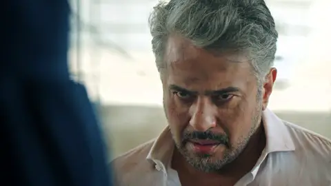 Orhan, secuestrado y al borde de la muerte: Ferit corre para salvarlo ...