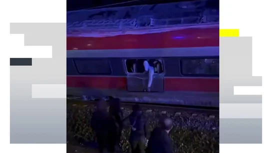 El relato desde el interior del Iryo accidentado en Córdoba: "Esto es peor de lo que parecía" El relato desde el interior del Iryo accidentado en Córdoba: "Esto es peor de lo que parecía"
