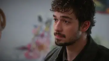 “Esta noche vendré a por ellos”: Uras amenaza con la policía y Seren estalla al saber que ya vive con Maral “Esta noche vendré a por ellos”: Uras amenaza con la policía y Seren estalla al saber que ya vive con Maral