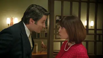 La verdad sale a la luz: Nieves y Pablo descubren que su hija Mabel ha abandonado la Universidad y vive con su novio La verdad sale a la luz: Nieves y Pablo descubren que su hija Mabel ha abandonado la Universidad y vive con su novio