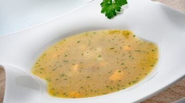 Sopa de pollo con estrellitas y tapioca