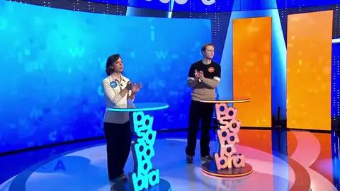 Rosa hace acrobacias en El Rosco, pone el listón en 23 aciertos... ¡y deja a Manu en el alambre! Rosa hace acrobacias en El Rosco, pone el listón en 23 aciertos... ¡y deja a Manu en el alambre!