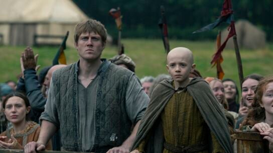 Peter Claffey y Dexter Sol Ansell como Ser Duncan y Egg