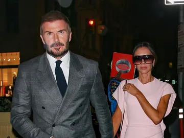 David y Victoria Beckham por la calle David y Victoria Beckham por la calle