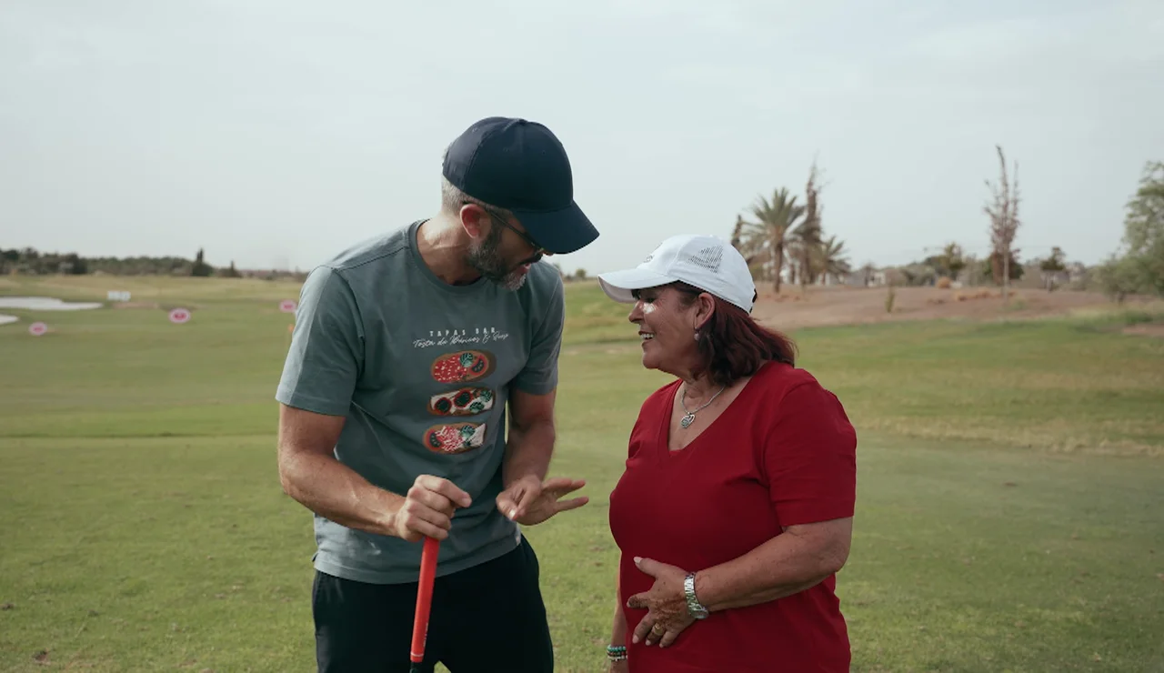 “¡Qué buena soy!”: el increíble pique de Roberto Leal y Mercedes en su reto de golf