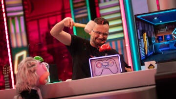 El Xokas se moja sobre La velada del año con Trancas y Barrancas: “Yo hago deporte, pero tú estás como un toro” El Xokas se moja sobre La velada del año con Trancas y Barrancas: “Yo hago deporte, pero tú estás como un toro”