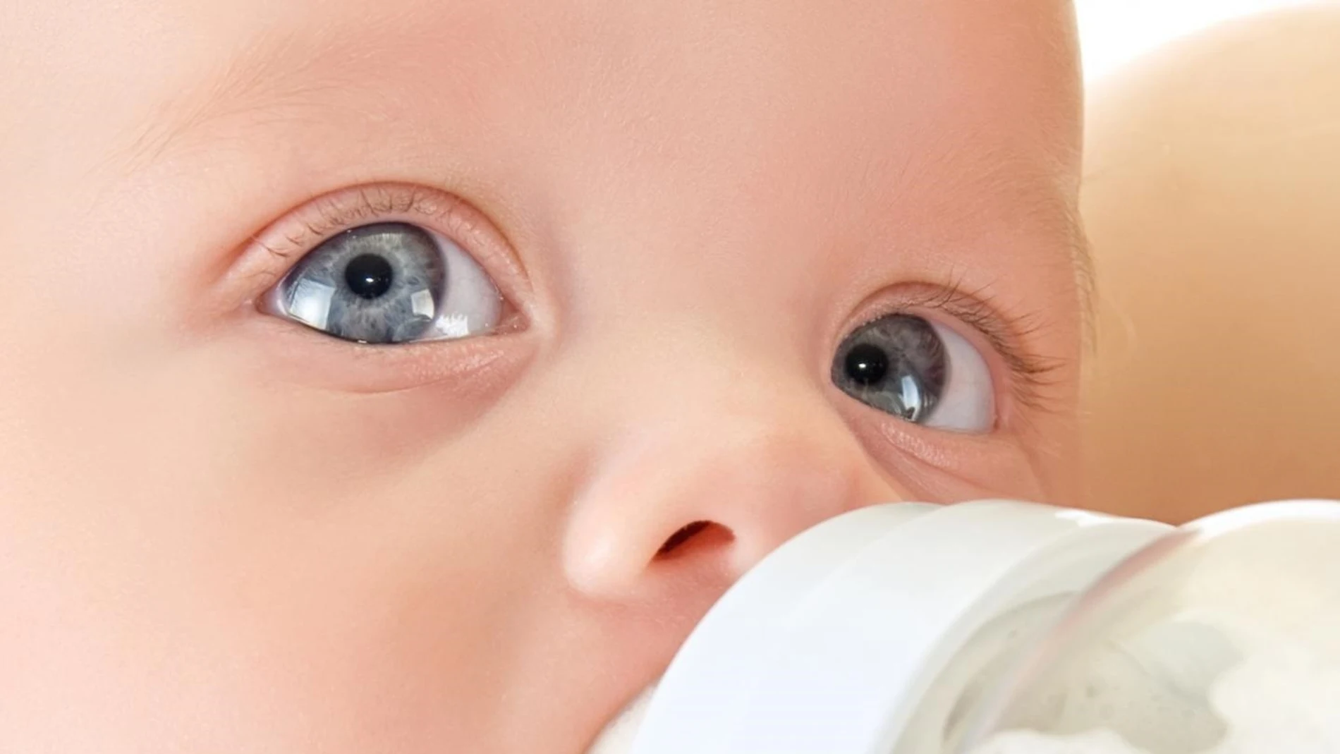 Alerta sanitaria por una leche de fórmula infantil Alerta sanitaria por una leche de fórmula infantil