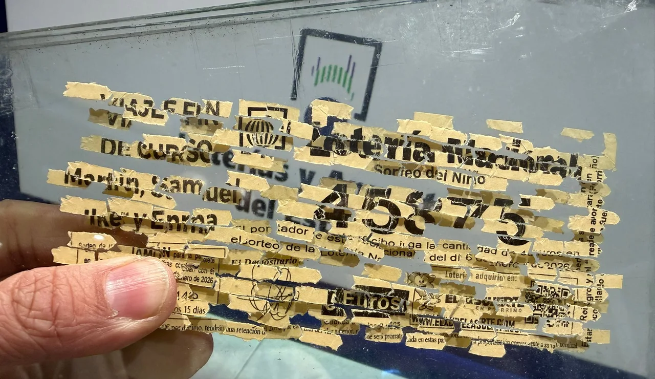 Papeleta reconstruida y premiada