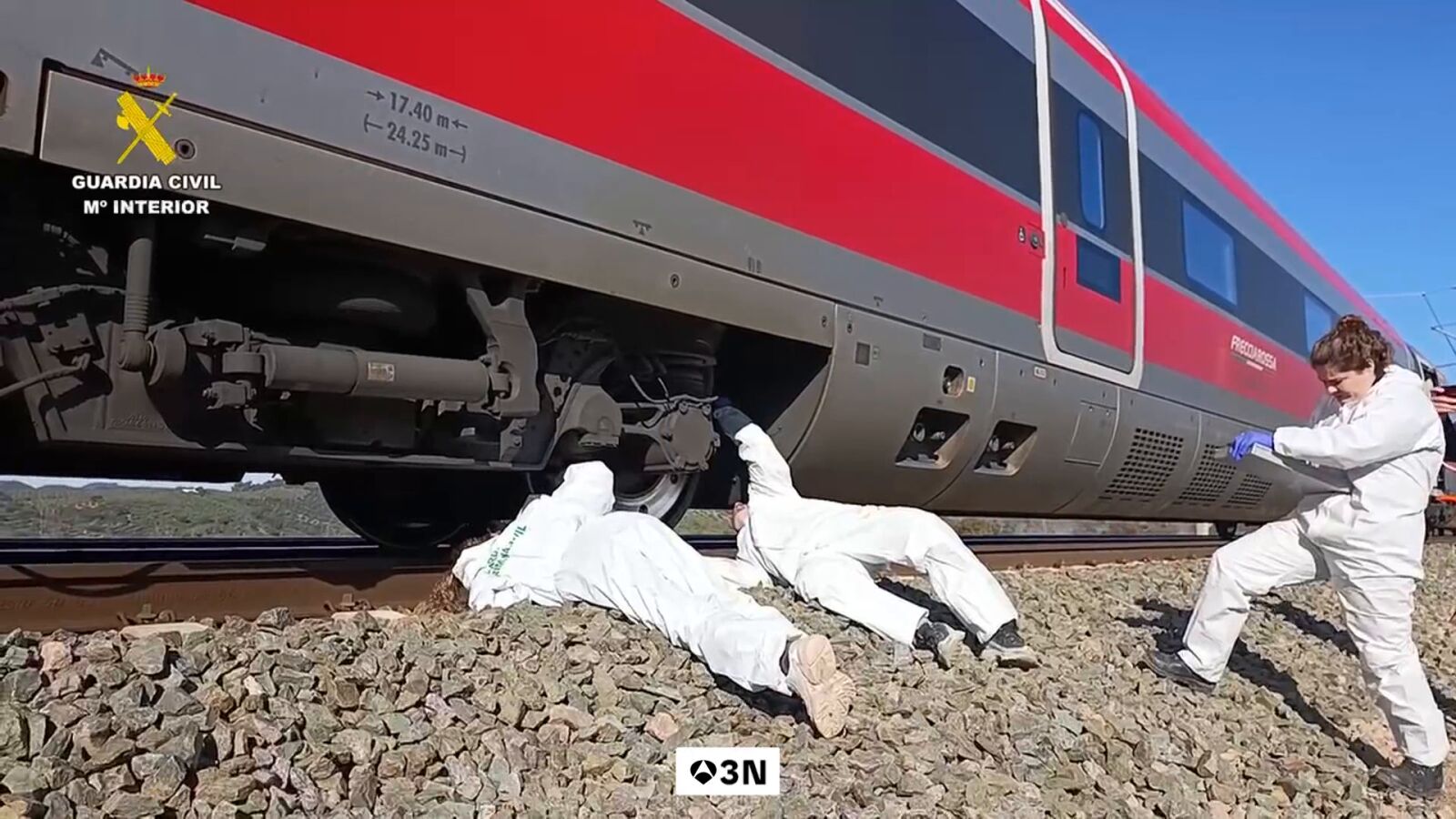 El primer informe del accidente de Adamuz indica que las vías ya estaban rotas antes de que pasara el tren Iryo