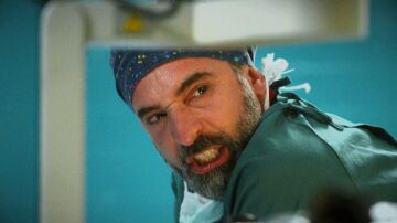 Rengin lucha por vivir mientras una explosi&oacute;n sacude el hospital en los pr&oacute;ximos cap&iacute;tulos