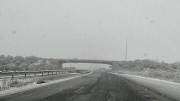Nieve en las carreteras de Segovia