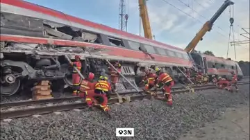 El Gobierno defiende su respuesta ante la tragedia de Adamuz y el PP le acusa de generar confusión y miedo El Gobierno defiende su respuesta ante la tragedia de Adamuz y el PP le acusa de generar confusión y miedo