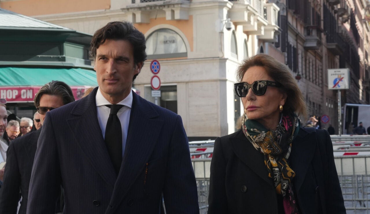 Naty Abascal y su hijo, Rafael Medina, en Roma