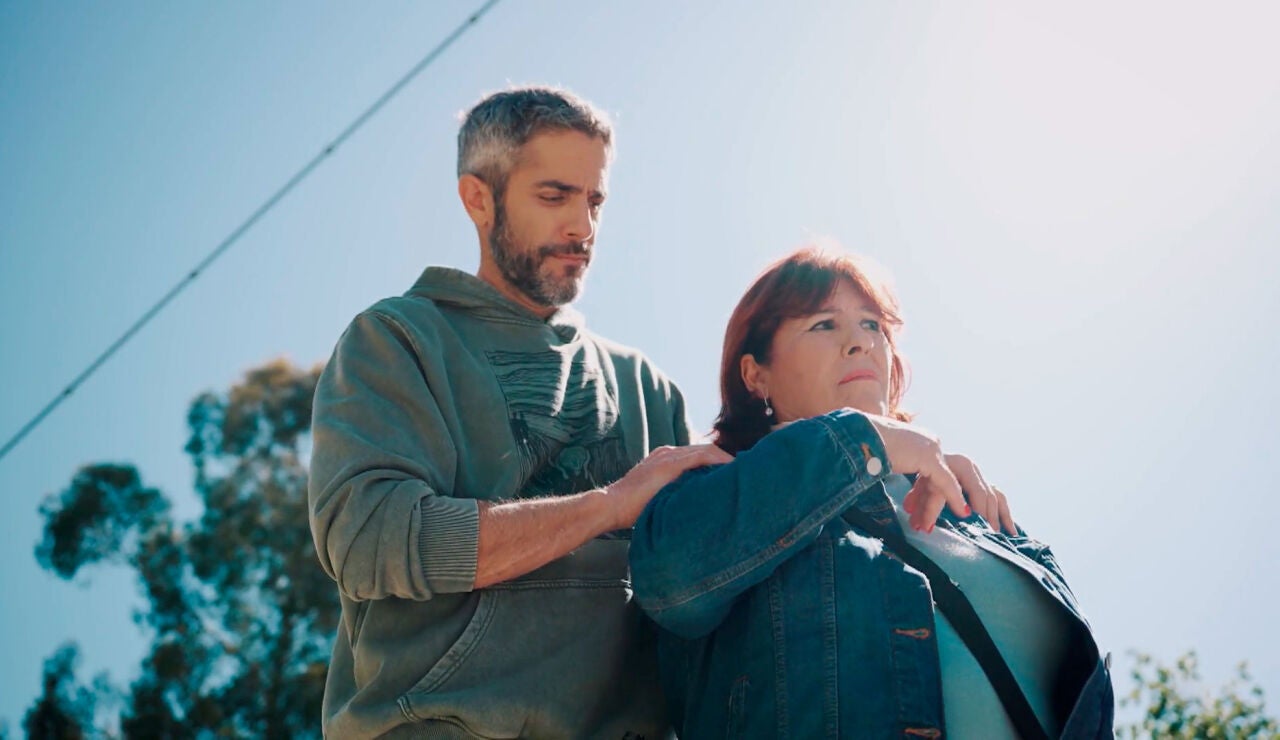 Roberto Leal y Mercedes