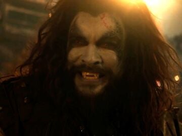 Jason Momoa como Lobo en Supergirl