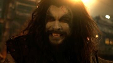 Jason Momoa como Lobo en Supergirl