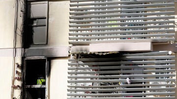 Imagen del incendio de una vivienda en Valencia