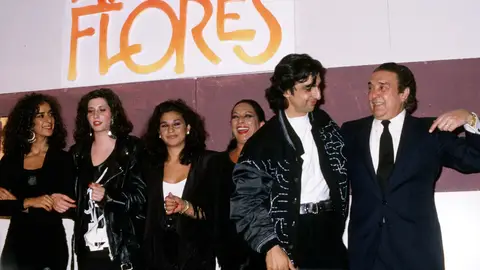 Familia Flores y Ana Villa Familia Flores y Ana Villa