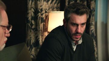 Cap&iacute;tulo 484 de Sue&ntilde;os de libertad; 24 de enero: Carmen y Claudia no se toman bien las nuevas medidas impuestas por la direcci&oacute;n de la f&aacute;brica