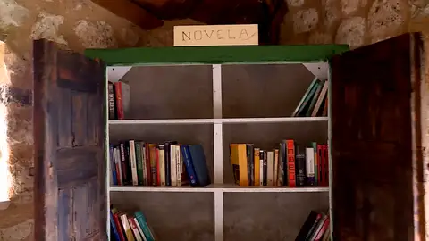 Lavadero en un pueblo de Burgos convertido en biblioteca Lavadero en un pueblo de Burgos convertido en biblioteca