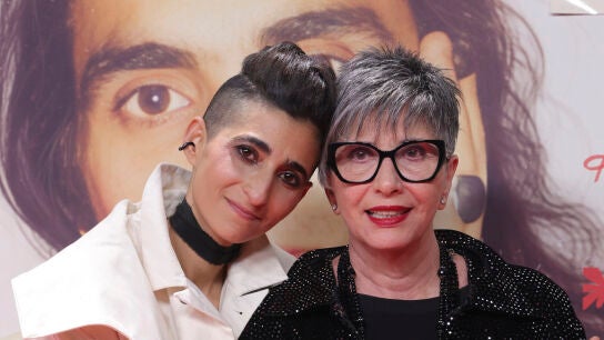 Alba Flores y su madre, Ana Villa