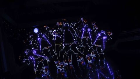 Marron trae a El Hormiguero un espect&aacute;culo &uacute;nico: Light Balance y su espectacular show art&iacute;stico