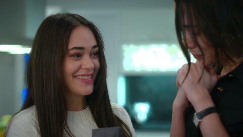 El regalo de Parla que Rengin promete no quitarse jam&aacute;s: "Me haces muy feliz"