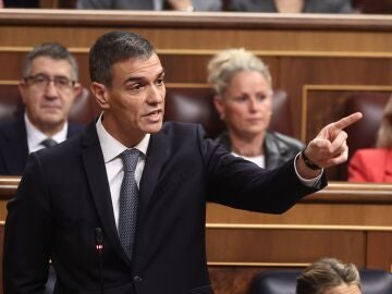 Pedro S&aacute;nchez se&ntilde;ala a la oposici&oacute;n