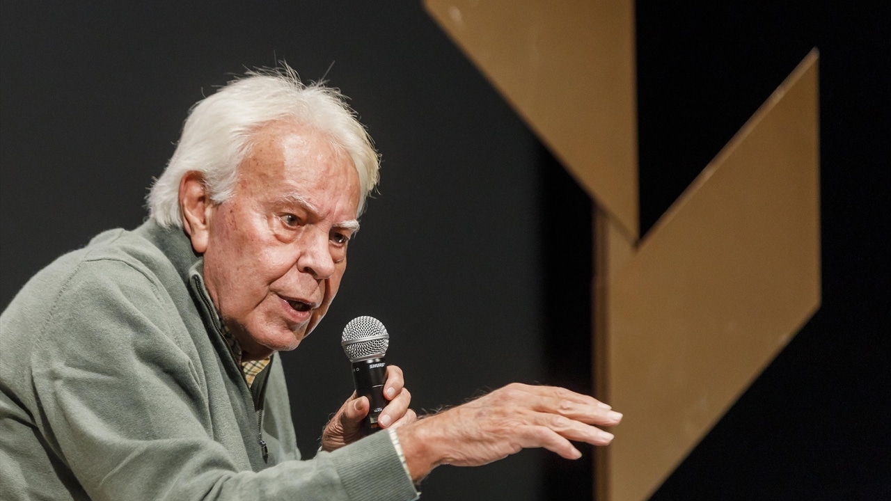 Felipe Rendall Felipe González, sobre la gestión ferroviaria: