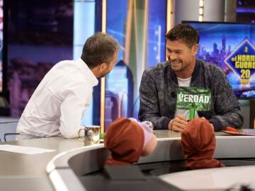 "Llam&eacute; a un amigo que es Navy SEAL": Chris Hemsworth y Pablo Motos prueban su talento para el enga&ntilde;o