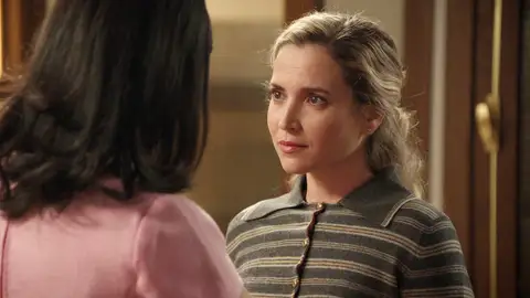 “Espero estar a la altura”: Valentina llega a la fábrica de la mano de Cloe y dispuesta a comenzar una nueva vida “Espero estar a la altura”: Valentina llega a la fábrica de la mano de Cloe y dispuesta a comenzar una nueva vida