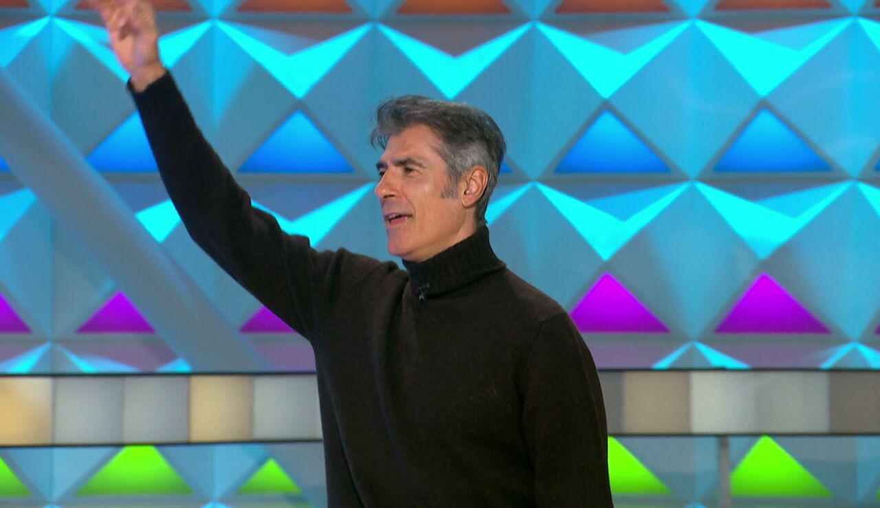 Jorge Fern&aacute;ndez, realmente emocionado al escuchar este tema: "&iexcl;Qu&eacute; ilusi&oacute;n me hace, es mi canci&oacute;n preferida!"