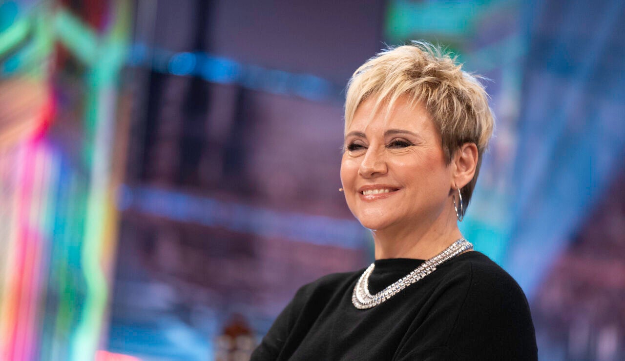 Gl&ograve;ria Serra desvela c&oacute;mo surgi&oacute; su reconocido tono de voz: "No conect&aacute;bamos con el p&uacute;blico"