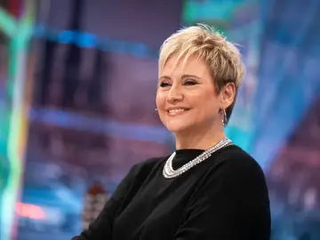 Glòria Serra desvela cómo surgió su reconocido tono de voz: "No conectábamos con el público" Glòria Serra desvela cómo surgió su reconocido tono de voz: "No conectábamos con el público"