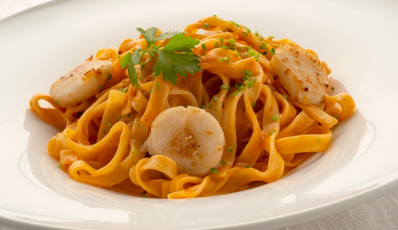 Tallarines con vieiras