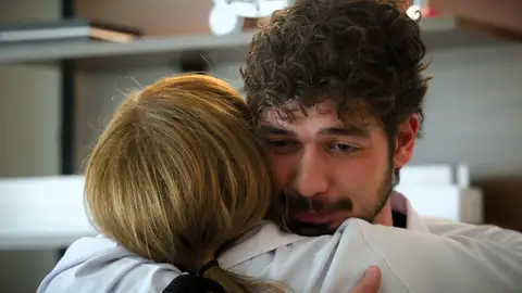 El sabio consejo de Bahar a Uras para salvar su futuro: "Todo mejora si sanas" El sabio consejo de Bahar a Uras para salvar su futuro: "Todo mejora si sanas"