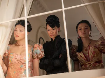 Katie Leung como Lady Araminta Gun en la T4 de Los Bridgerton Katie Leung como Lady Araminta Gun en la T4 de Los Bridgerton