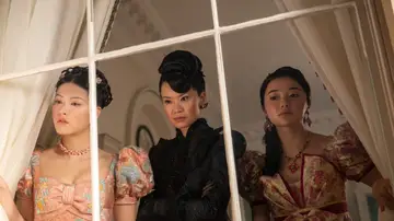 Katie Leung como Lady Araminta Gun en la T4 de Los Bridgerton Katie Leung como Lady Araminta Gun en la T4 de Los Bridgerton