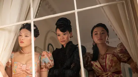 Katie Leung como Lady Araminta Gun en la T4 de Los Bridgerton Katie Leung como Lady Araminta Gun en la T4 de Los Bridgerton