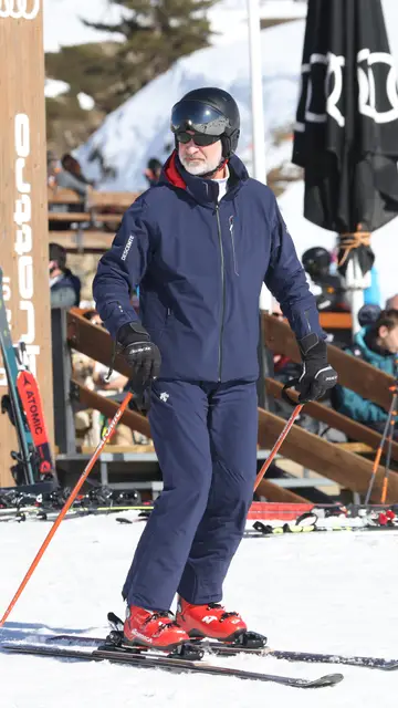 El rey Felipe esquiando en Baqueira Beret El rey Felipe esquiando en Baqueira Beret